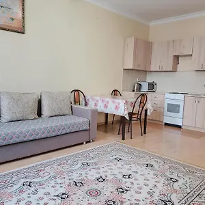 двухкомнатная в центре города, в жк сенатор , Астана Казахстан