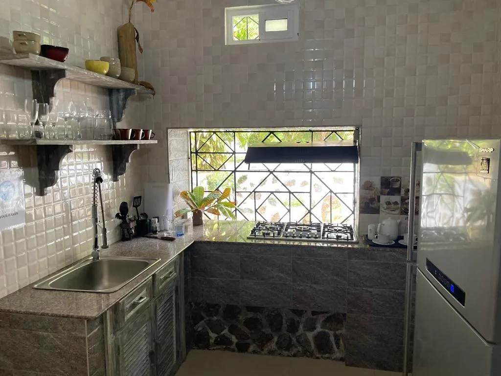 Le Comfort Anse Royale Apartment