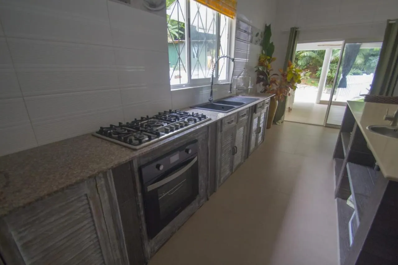 Apartment Le Comfort Anse Royale